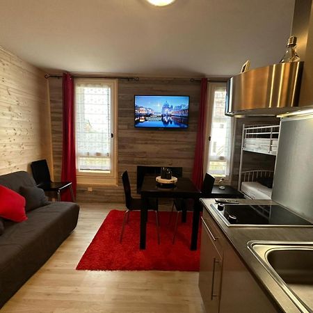 Le Chaleureux Cocon Rouge Apartman Ustou Kültér fotó